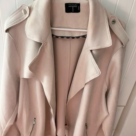 NWOT TAHARI Women Blush Women's Faux Fur Jacket w/Silver Snaps and Front Zippers - Picture 2 of 8